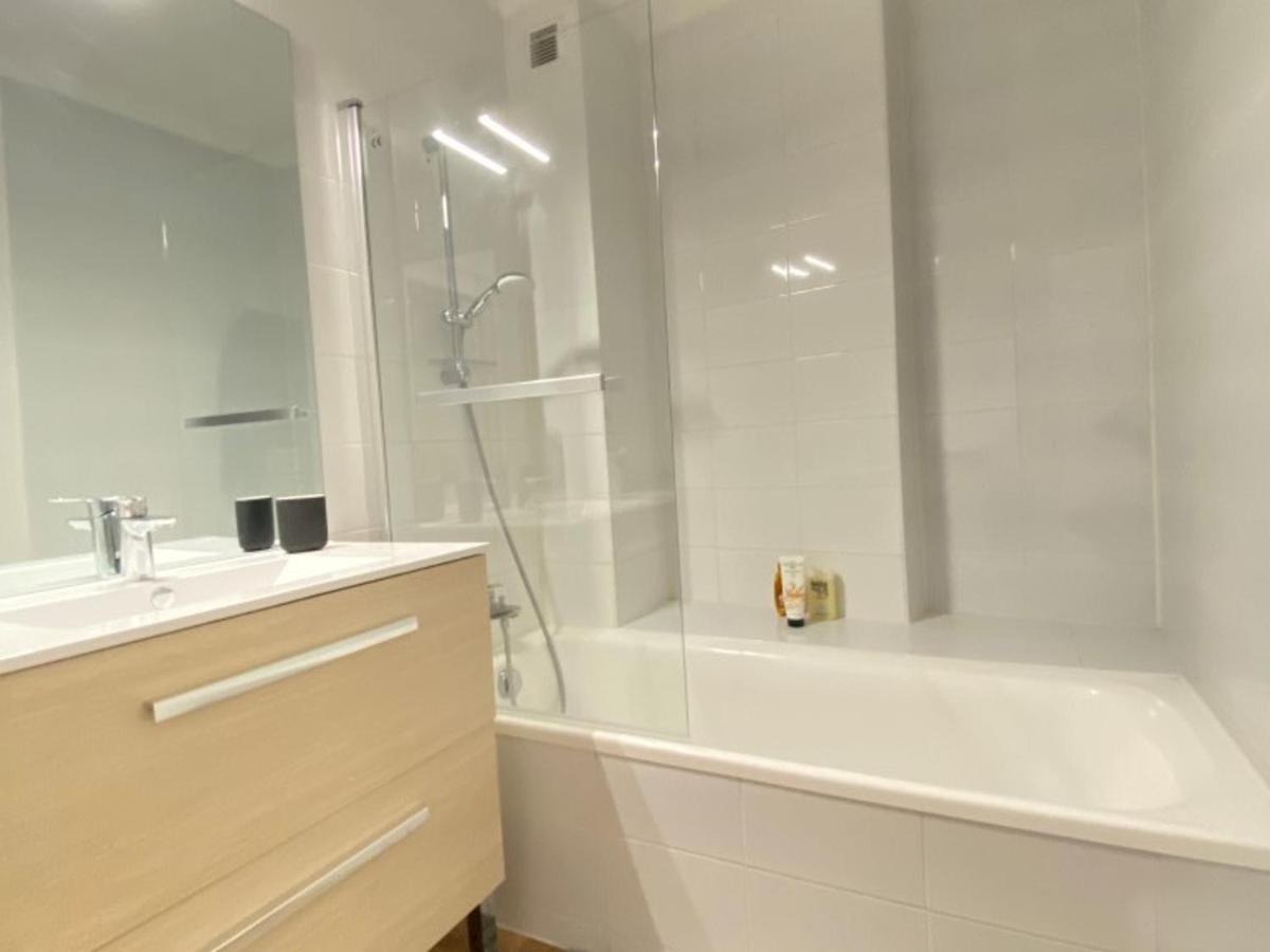 Charmant T3 Renove En Centre-Ville D'Annecy Avec Balcon, Ascenseur Et Parking Prive - Fr-1-432-83 Eksteriør billede